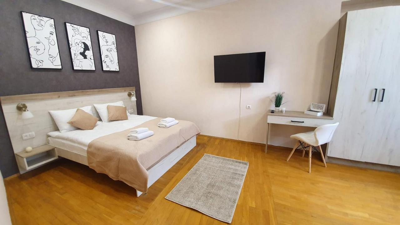 Demar Apart Herzena Lviv Ngoại thất bức ảnh