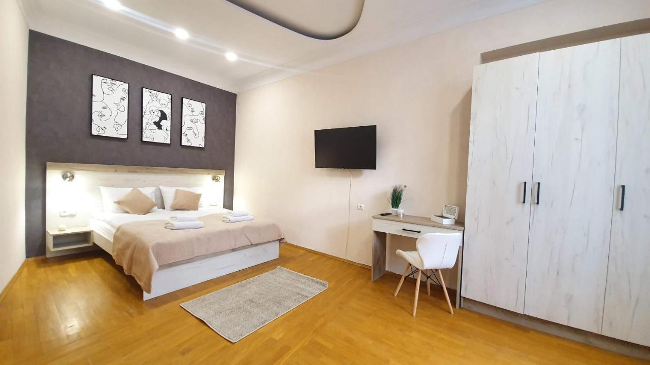 Demar Apart Herzena Lviv Ngoại thất bức ảnh