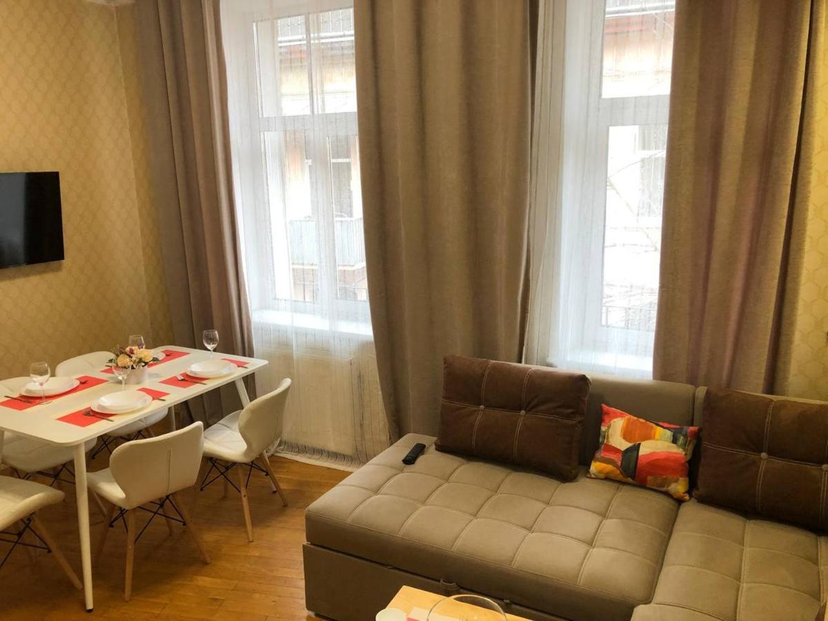 Demar Apart Herzena Lviv Ngoại thất bức ảnh