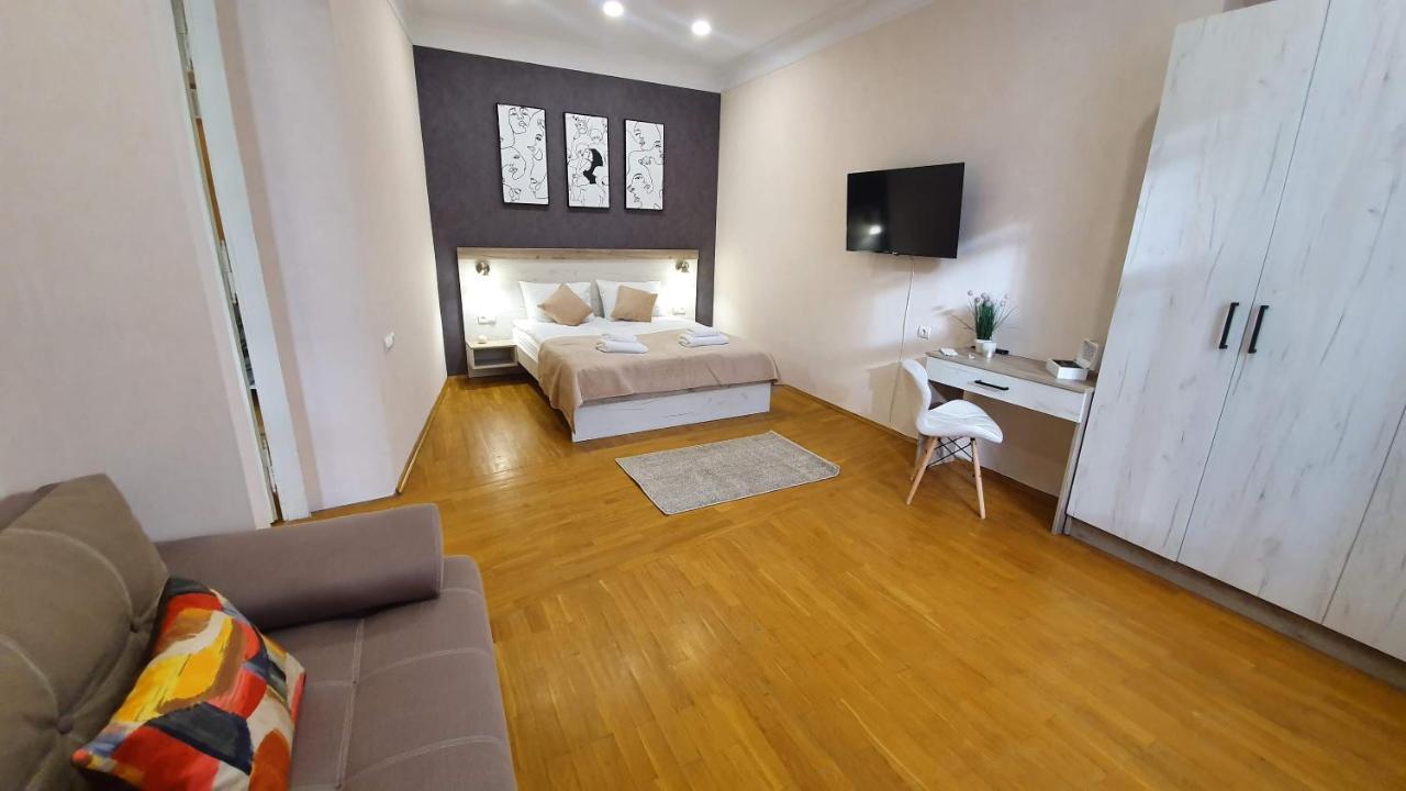 Demar Apart Herzena Lviv Ngoại thất bức ảnh