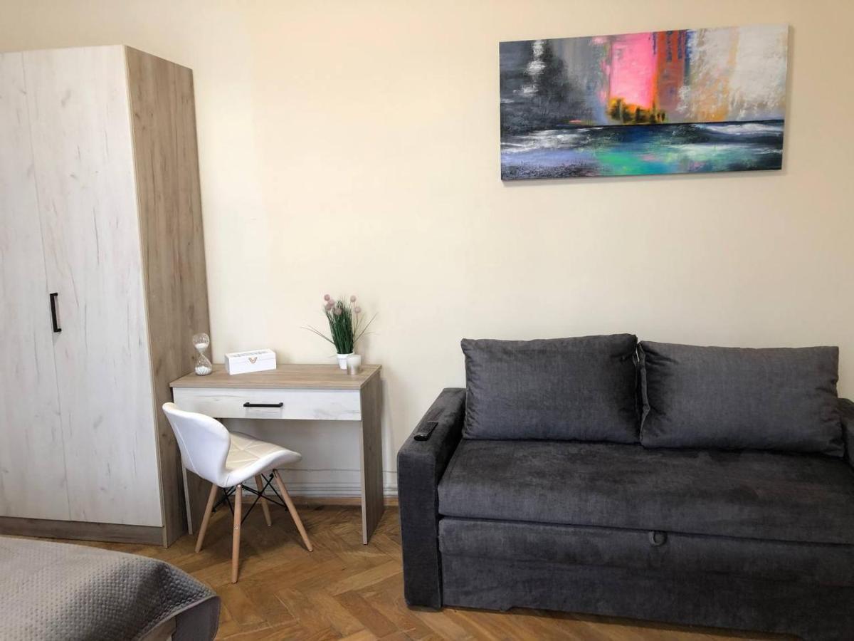 Demar Apart Herzena Lviv Ngoại thất bức ảnh