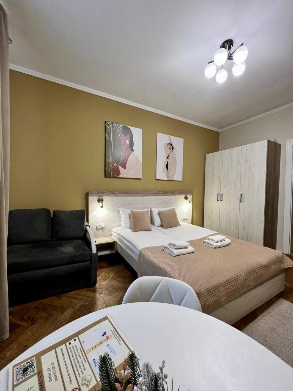 Demar Apart Herzena Lviv Ngoại thất bức ảnh