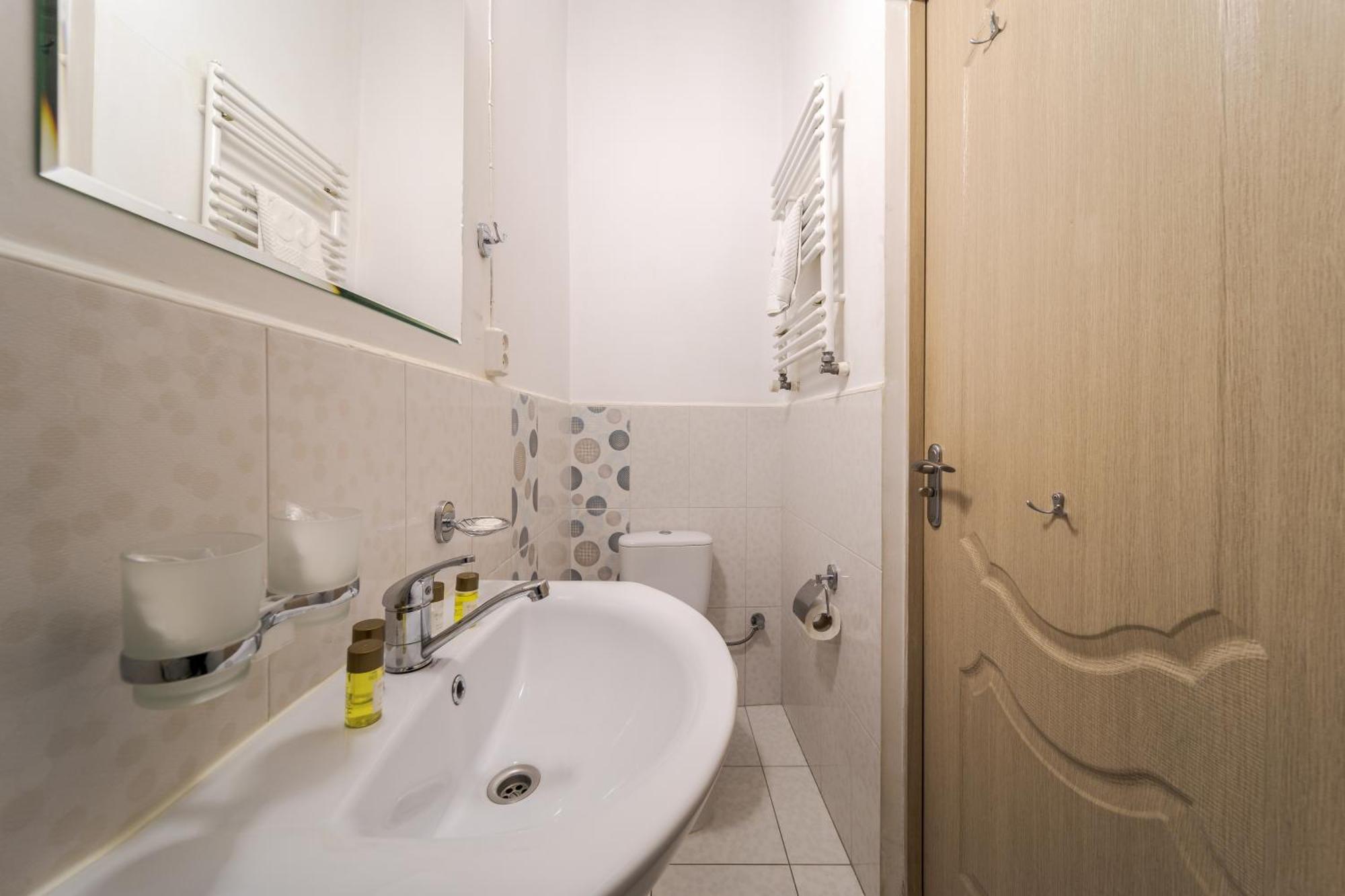 Demar Apart Herzena Lviv Ngoại thất bức ảnh