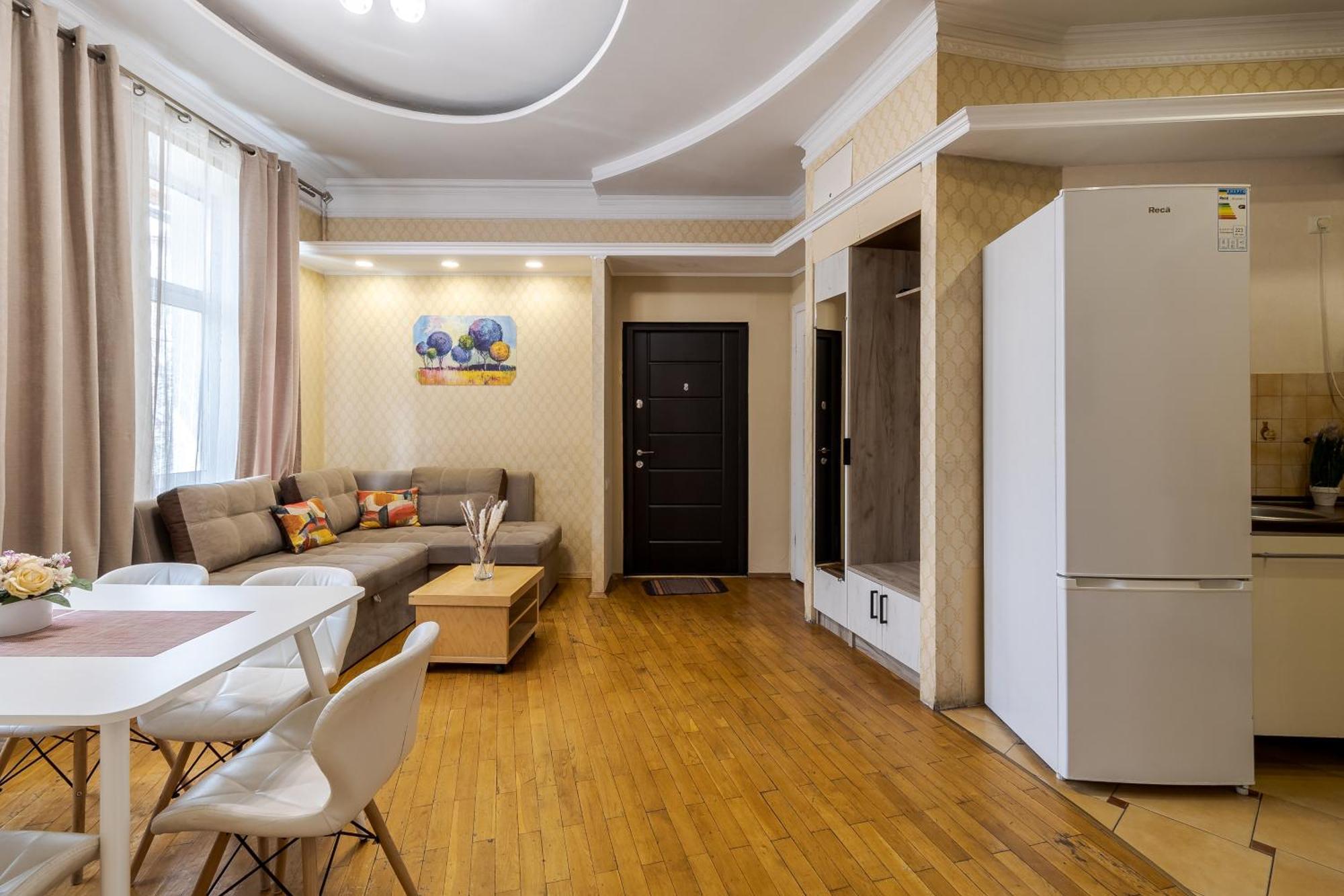 Demar Apart Herzena Lviv Ngoại thất bức ảnh