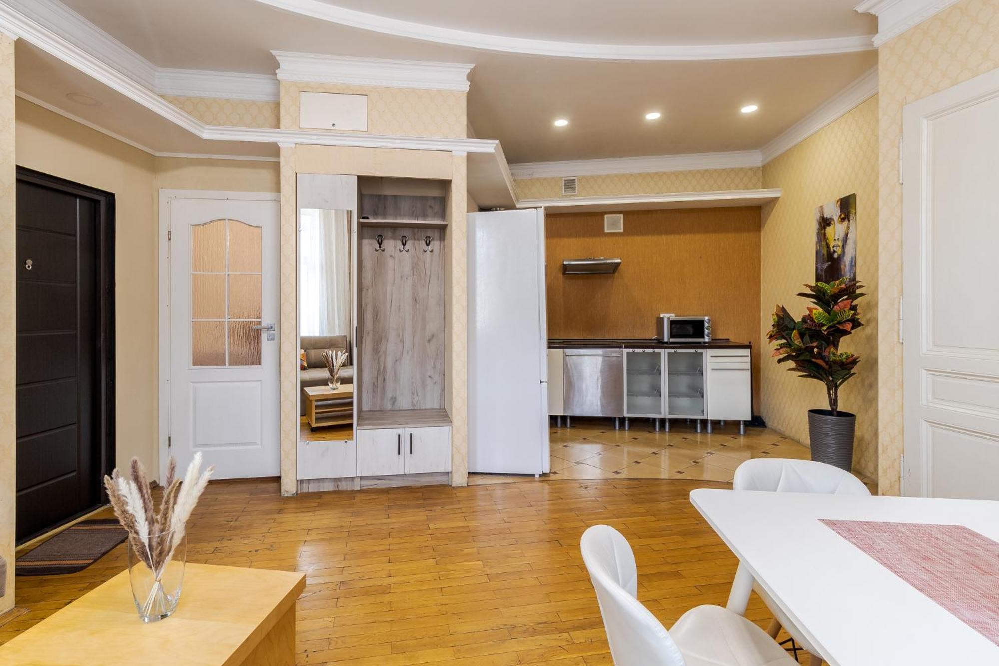 Demar Apart Herzena Lviv Ngoại thất bức ảnh